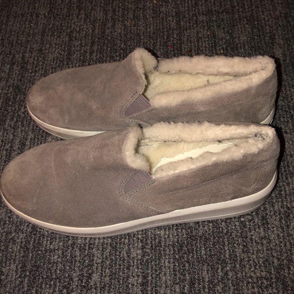 Size 7 PRADA Shearling slip on sneakers - Picture 2 of 4